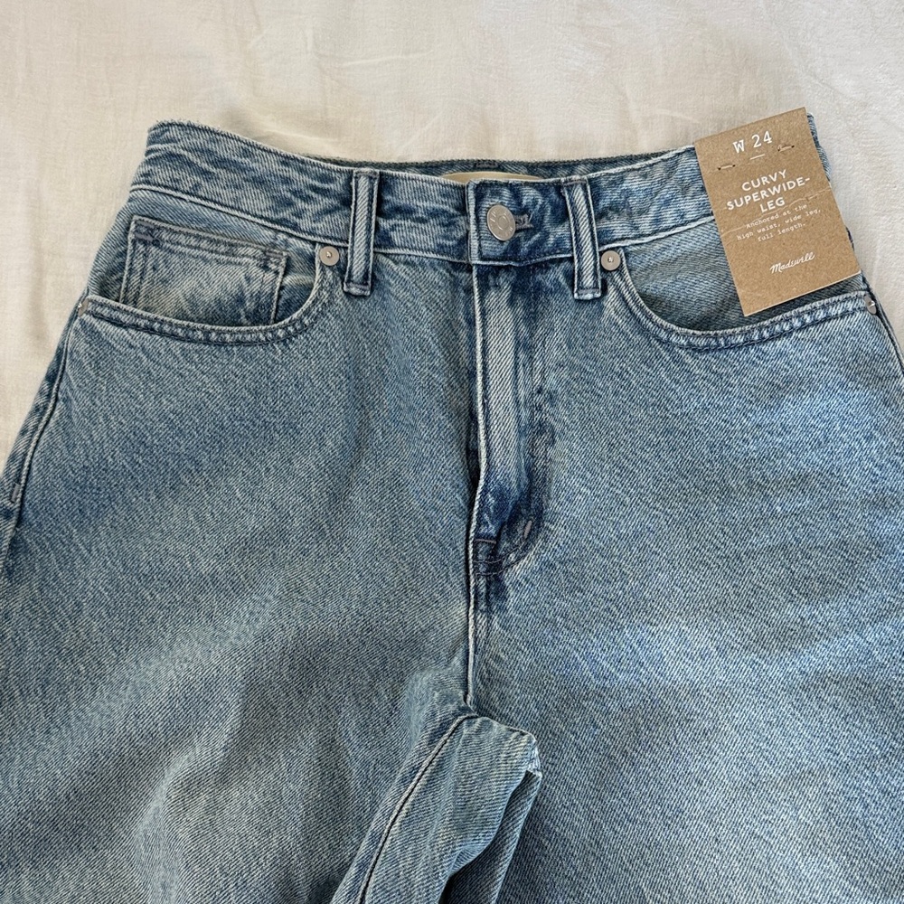 Madewell curvy superwide-leg Jeans